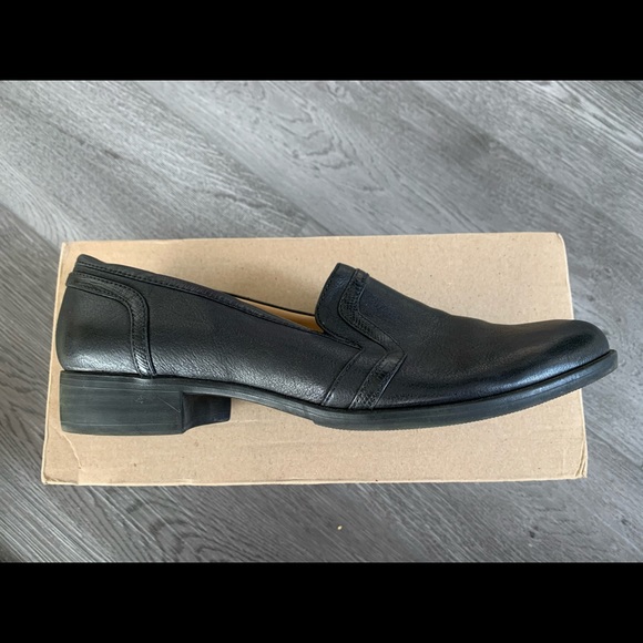 Women’s shoes - 8.5W - unworn - Picture 1 of 7